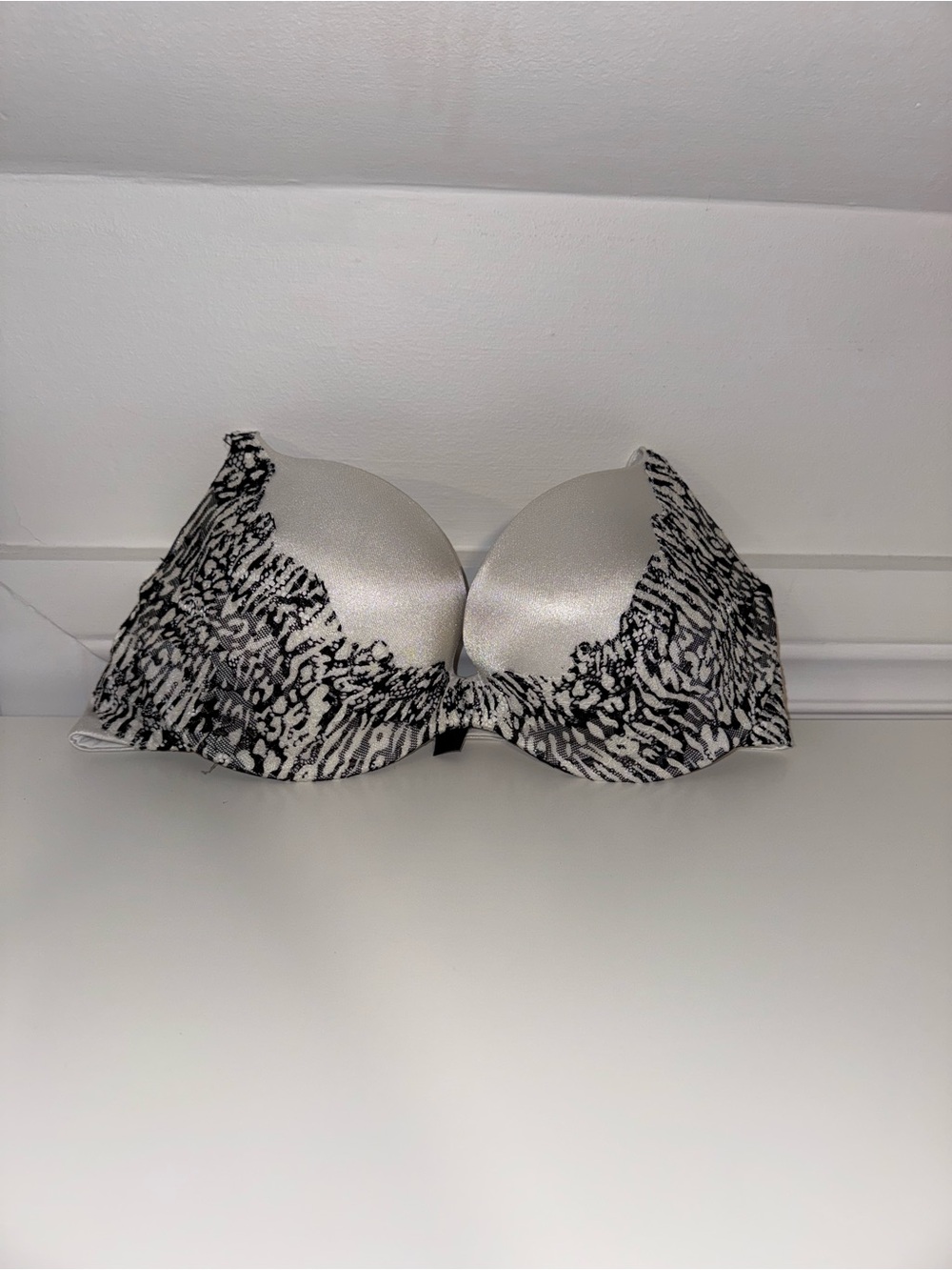 bra - Picture 2 of 4
